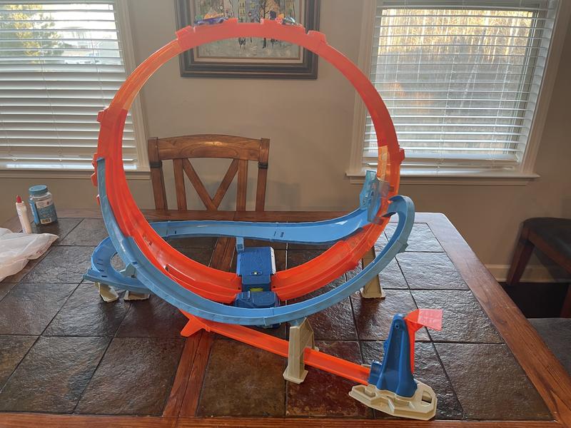 Our first Hotwheels Track