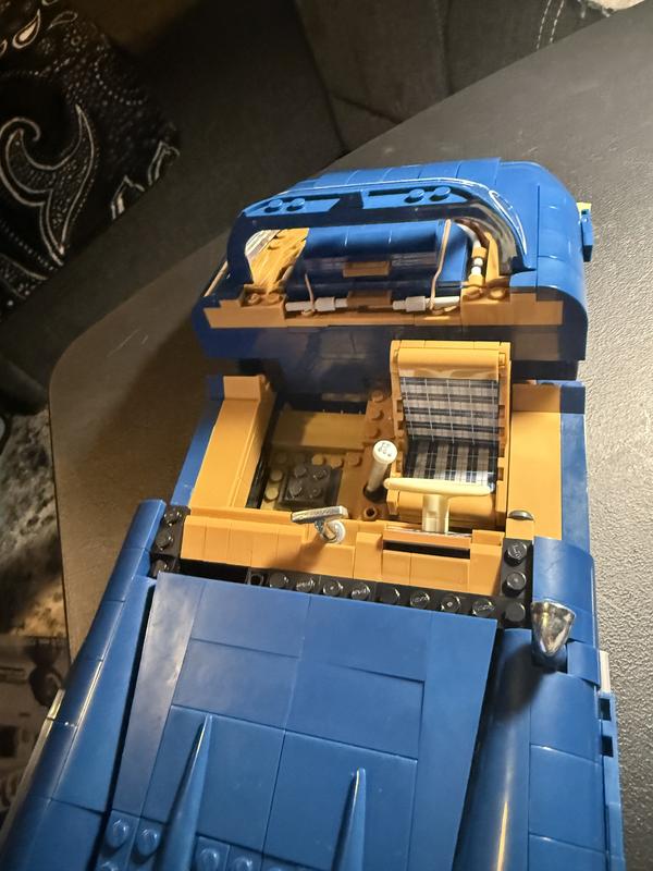 Customer carousel item 9.