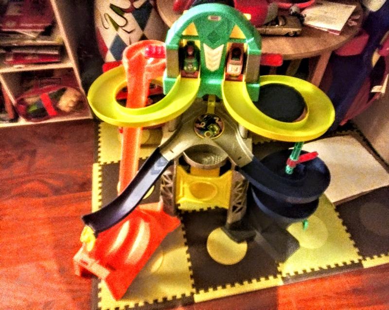 fisher price loop and launch