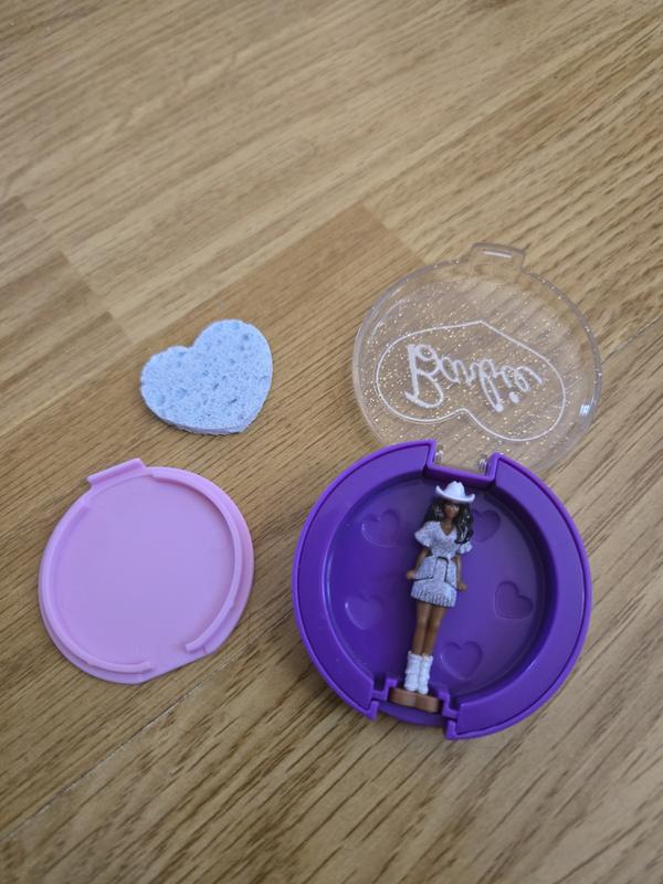 Open set with all accessories