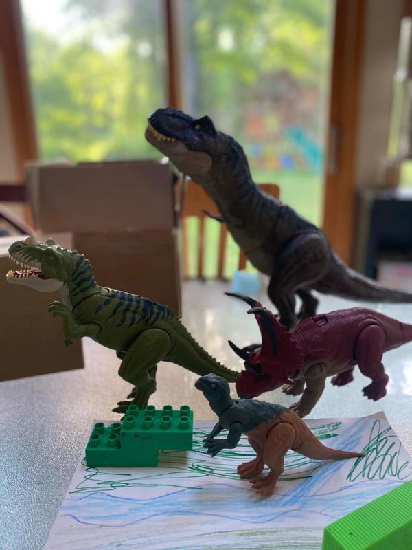 Jurassic World Survival Frenzy Pack Assortment - JGB72 | Blain's