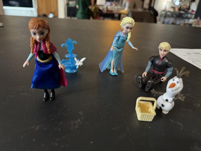 Customer carousel item 12.