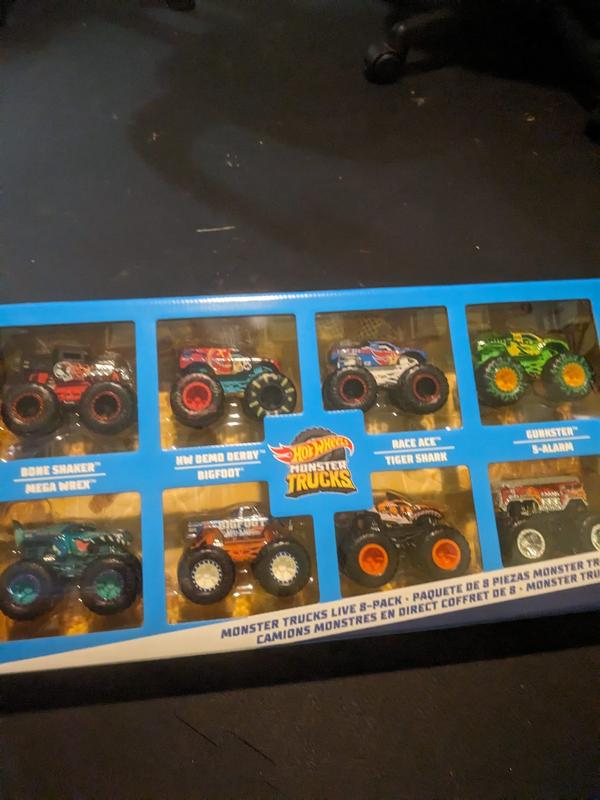 Hot Wheels Monster Trucks Live 8-Pack toy Trucks Gift for Kids 3 Years & Up