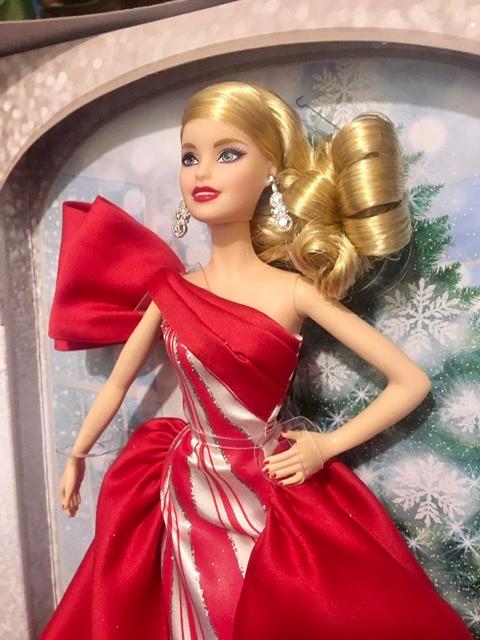 Barbie FXF01 2019 Black Holiday Barbie Doll Brand New