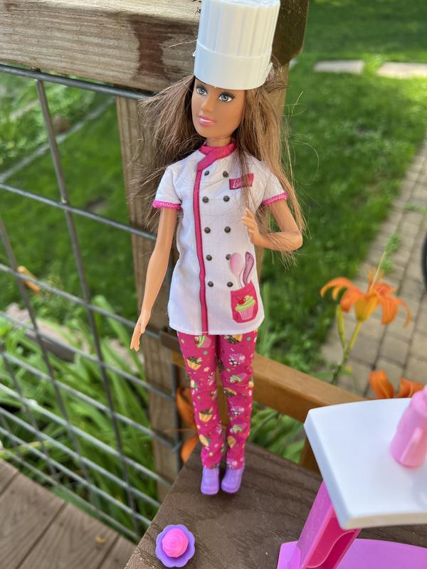 Cupcakes on the porch!