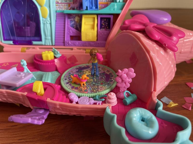 Close up of spinning platform and spinning chair