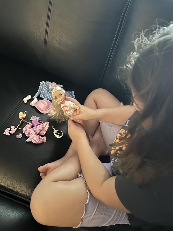 Customer photo for "Besties with Barbie"