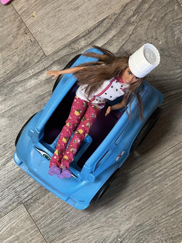 Making pastry deliveries!