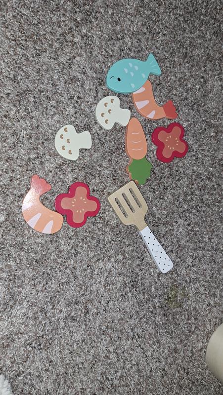 Customer photo for "Play food set"