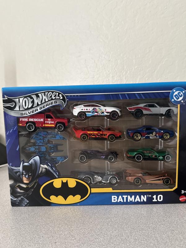 Customer photo for "Batman 10 Hot Wheels Silver Series Super Cool Cars"