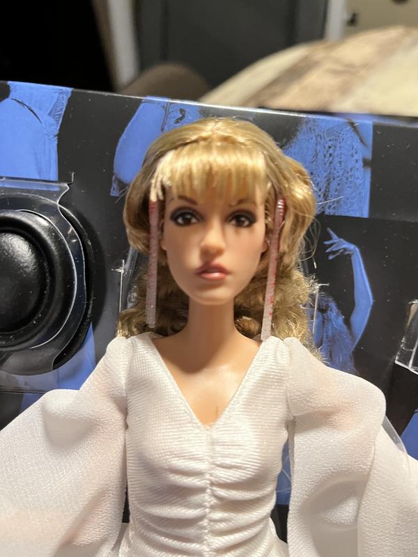 Super cool attention to detail on these facial features. This doll looks just like Stevie.