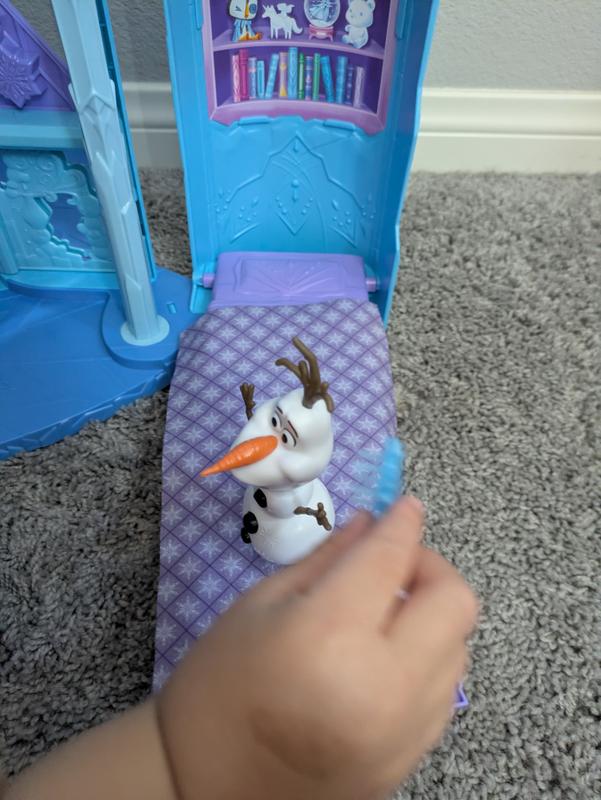 Hairbrush and Olaf