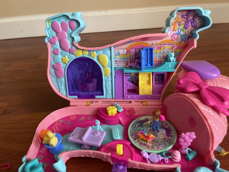 Case with locker open inside