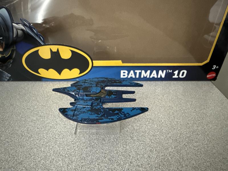 Customer photo for "Batman 10 Hot Wheels Silver Series Super Cool Cars"