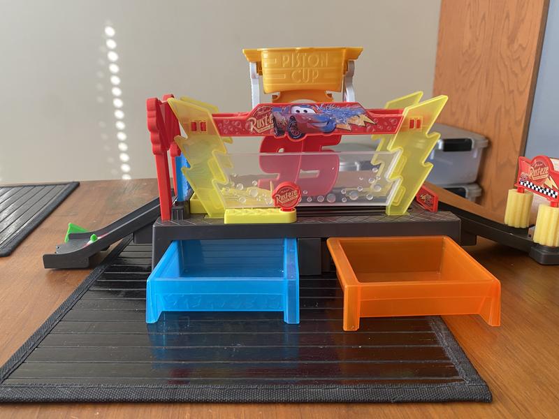 Customer carousel item 6.