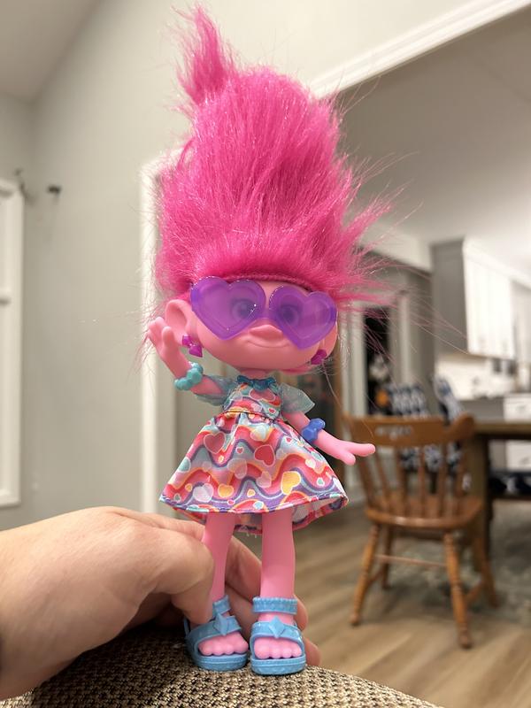 DreamWorks Trolls Band Together Trendsettin' Chenille Fashion Doll