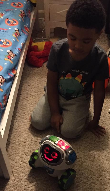 Playing and learning with Movi!