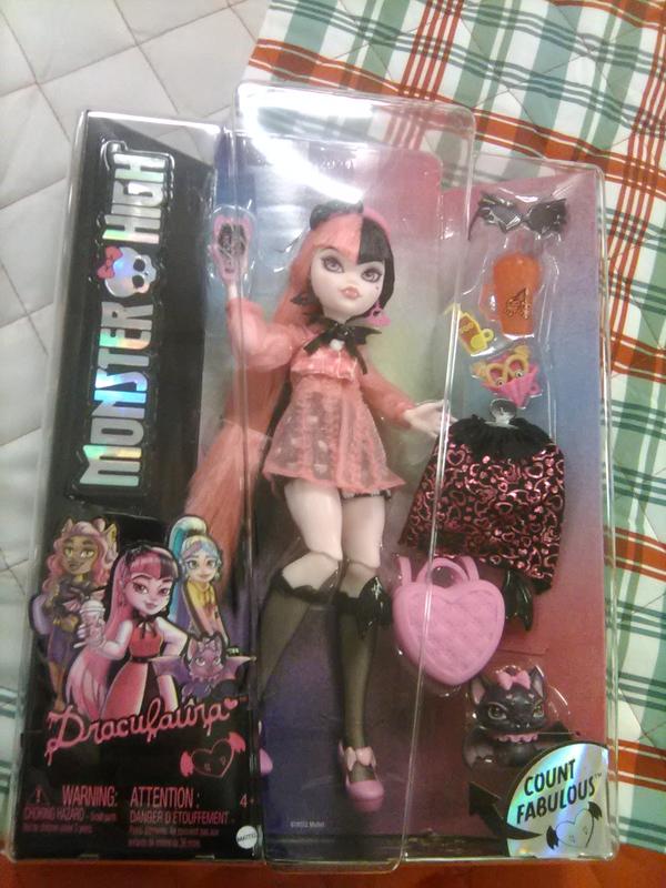 Has anyone bought  dolls from the used section? If so, what was the  quality and experience like? I'm worried about flaws and swapped clothing :  r/RainbowHigh