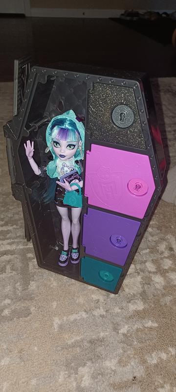 2023 Mattel Monster High Skulltimate NEON FRIGHTS Twyla