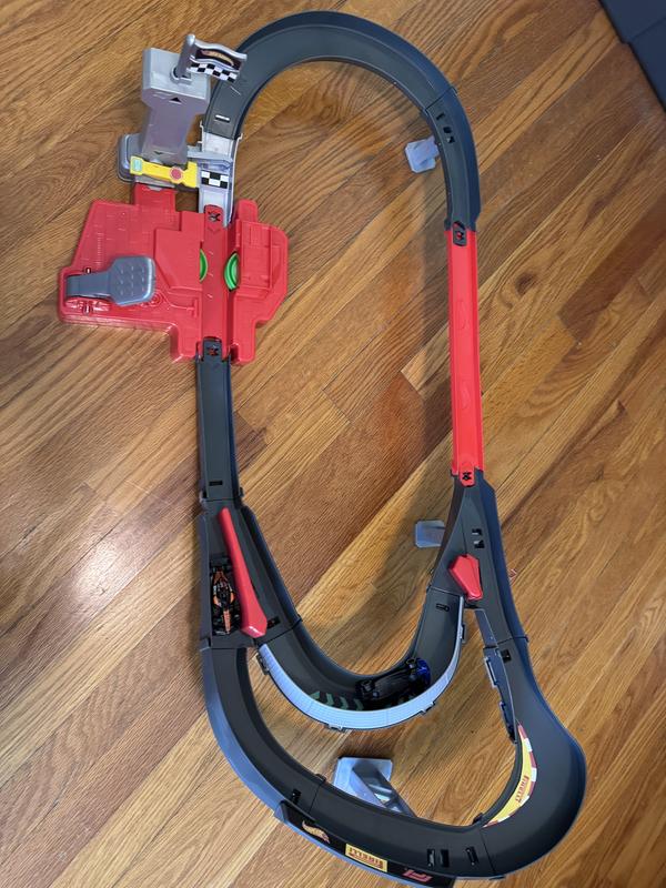 Customer photo for "Fun cars, but disappointing track"
