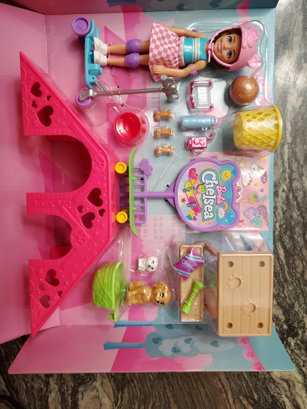 Up close pic of the accessories