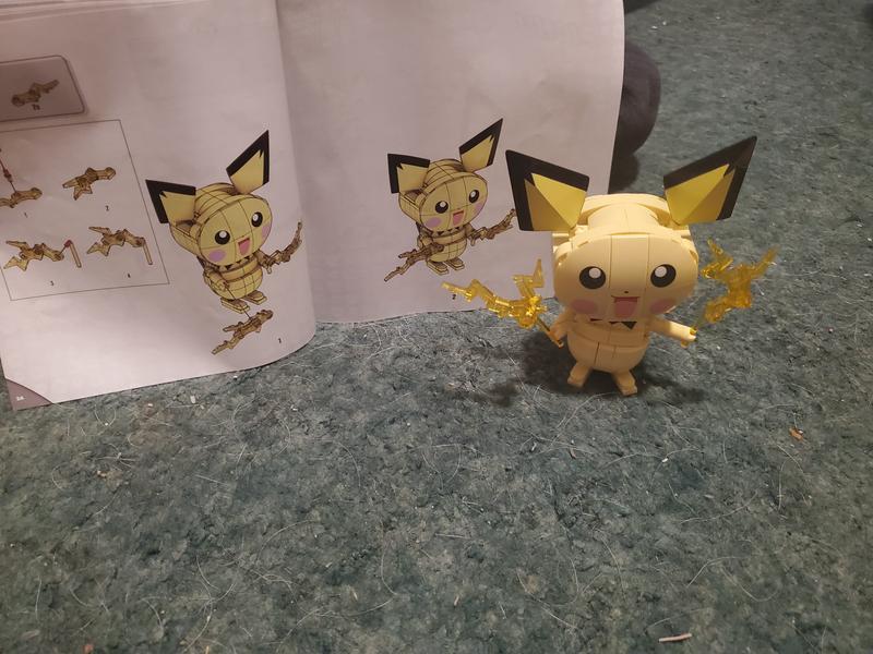 ​MEGA Pokémon Action Figures Toy Building Set, 4 Inch Pikachu, Raichu and  Pichu Build n Show Pikachu Evolution Trio with Poke Ball Pin