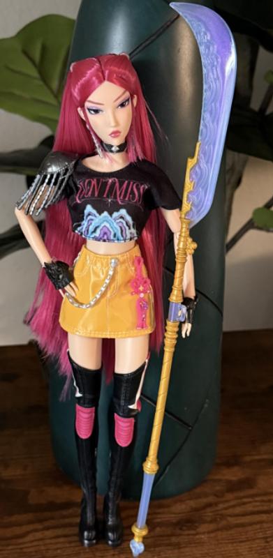 Customer photo for "KPop Fan's Dream Doll"
