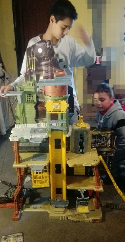 dc justice league ultimate justice battleground playset