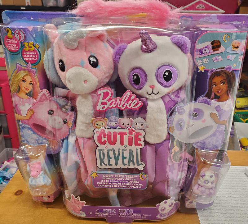  Barbie Cutie Reveal Gift Set, Cozy Sleepover Set with 2 Dolls &  Pajamas, Sleeping Bags & Bedtime-Themed Accessories : Toys & Games