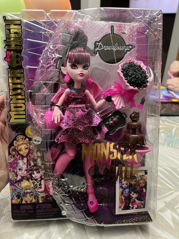 Monster High Draculaura Doll in Monster Ball Party Dress with Themed  Accessories Like Chocolate Fountain