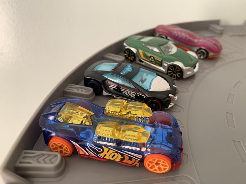 These cars come with the set!