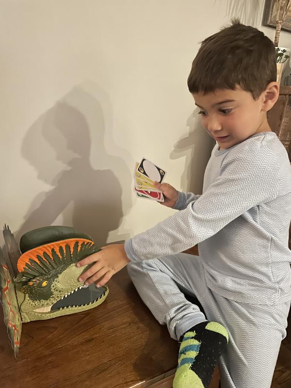 How many cards will he be left with after this play?