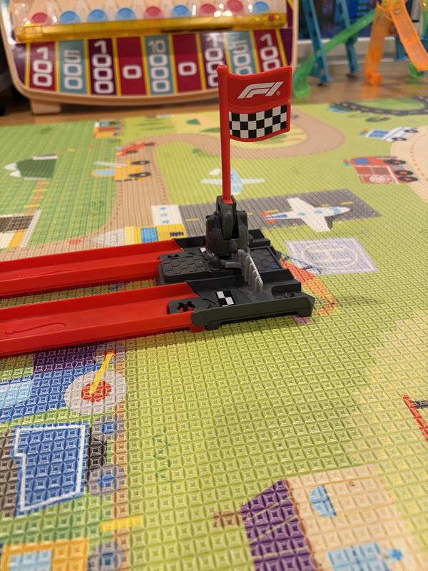Customer photo for "Very cool Formula 1 Themed Hot Wheels Track!"
