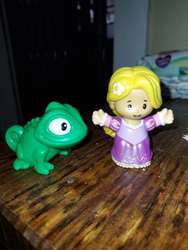 Fisher Price Little People Rapunzel Figure With Frog Dollhouse