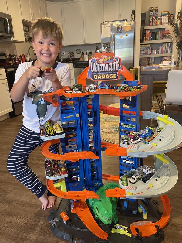 Hot wheels hot sale garage tower