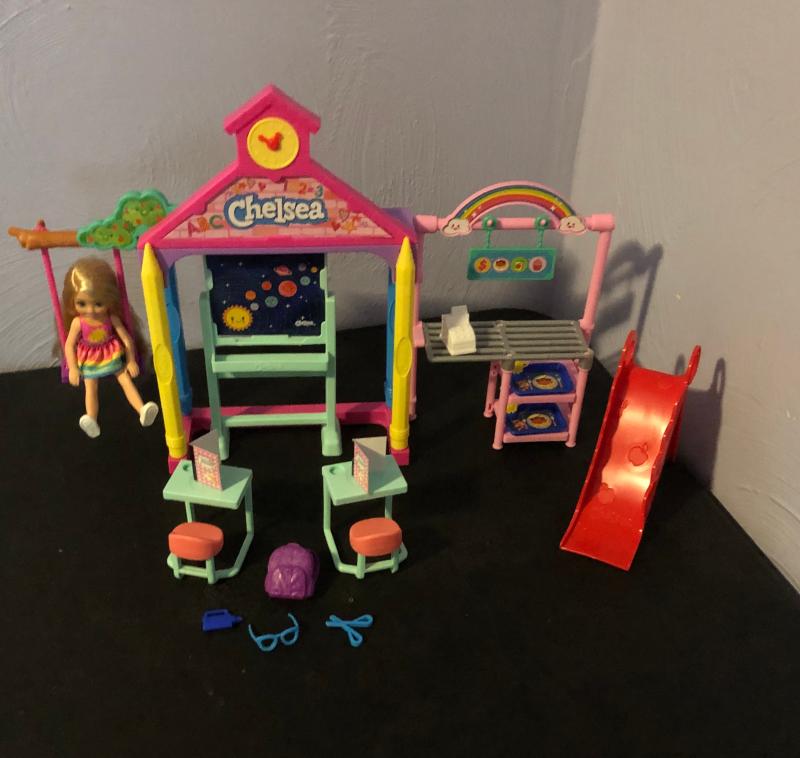 Unboxed and Setup Chelsea Classroom Set