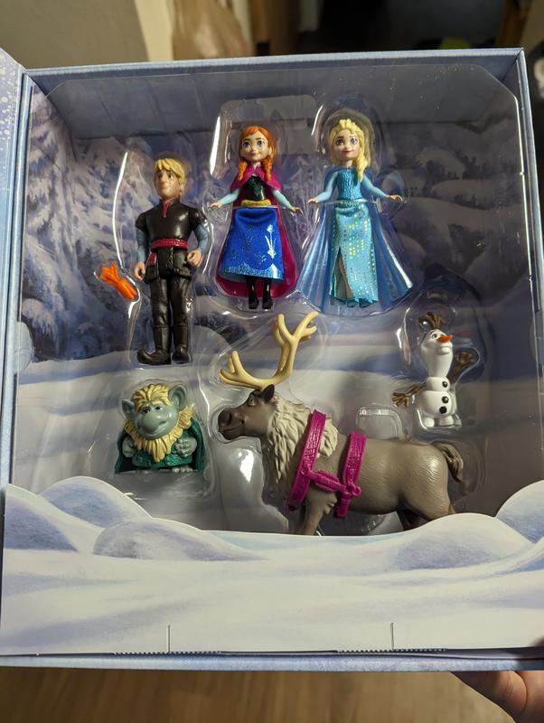 Mattel Disney Frozen Toy Set with 6 Key Characters, Classic Storybook  Playset with 4 Small Dolls, 2 Figures & Accessories
