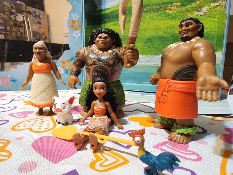 Moana & Maui in Water – Mommie Kreations