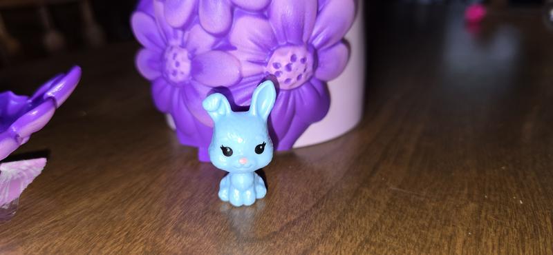 Customer carousel item 14.