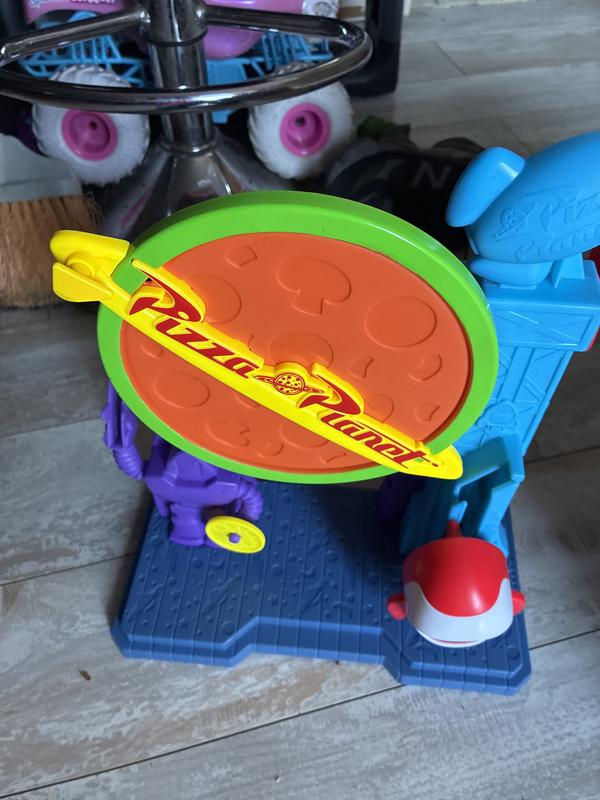 Customer carousel item 9.
