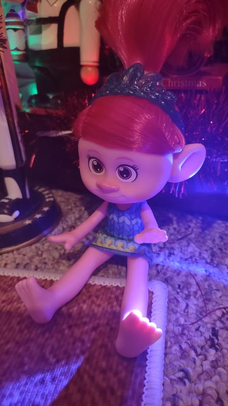 DreamWorks Trolls Band Together Queen Poppy Hairsational Reveals™ Fashion  Doll and 10+ Accessories