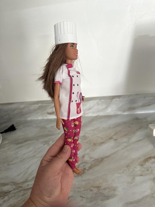 Barbie chef online outfit