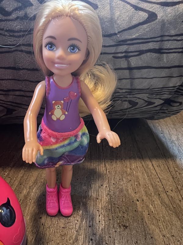 Chelsea looking adorable