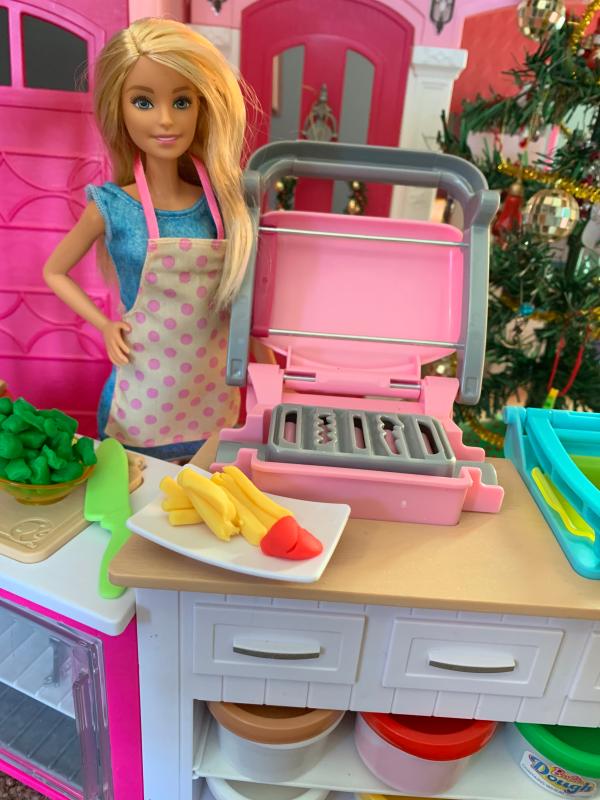 barbie ultimate kitchen set