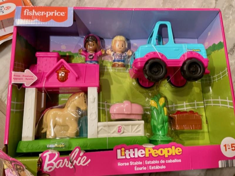 Barbie stable online playset