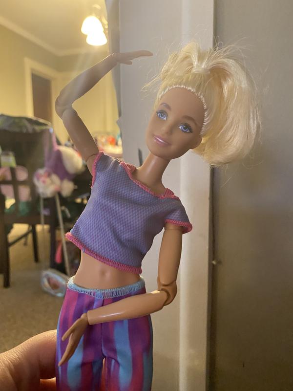 Barbie Made to Move Doll with 22 Flexible Joints & Long Blonde