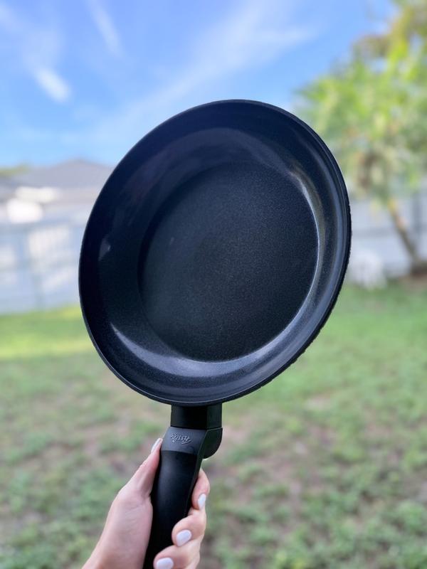 Review Thumbnail Image 4 386868889