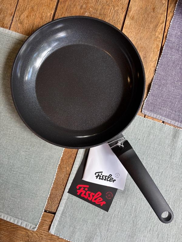 Customer photo for "Nothing sticks!"