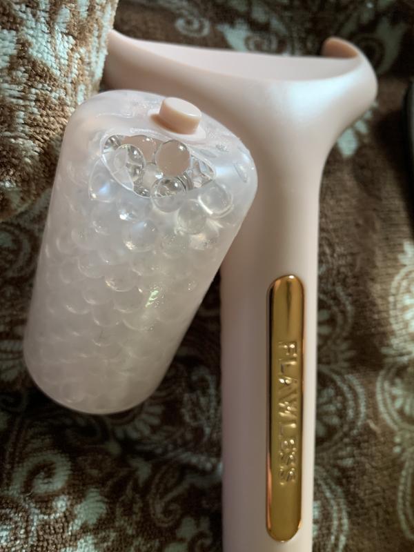 Flawless Facial Massage Ice Roller