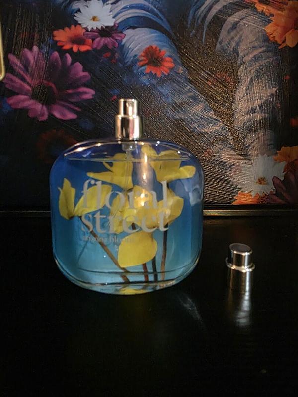 Customer photo for "Nice Scent"